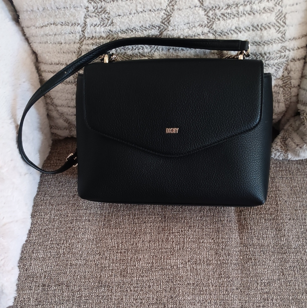 Dkny black purse